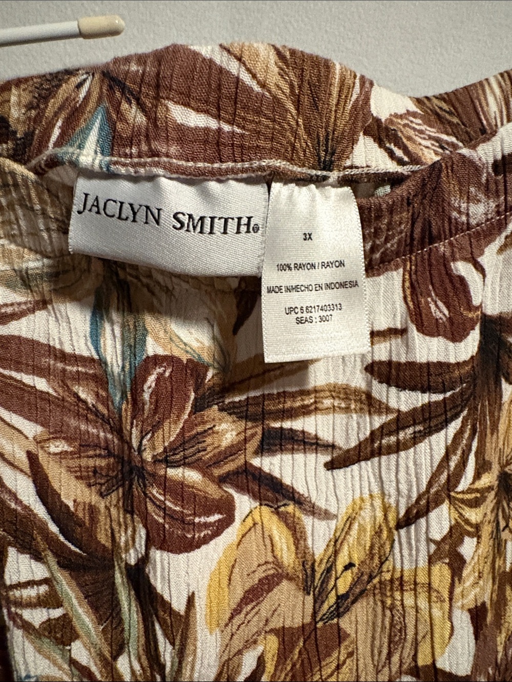 Jaclyn Smith Brown Cream Floral Midi Skirt with Teal Accents - Picture 4 of 7